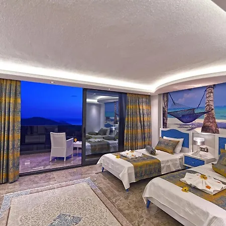 Villa Sleeps 6 Pool Air Con Wifi *