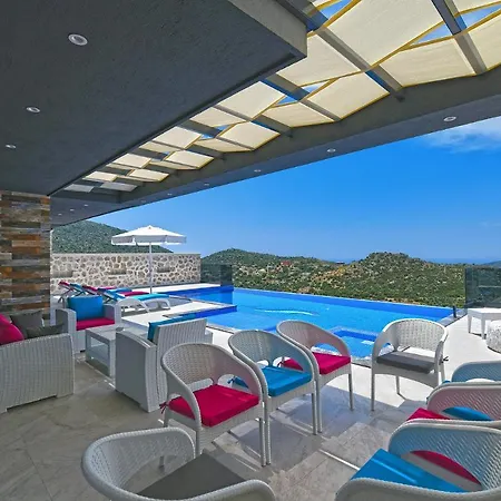 Willa Sleeps 6 Pool Air Con Wifi