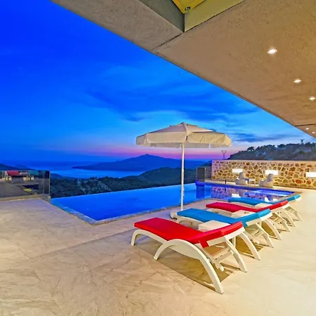Sleeps 6 Pool Air Con Wifi *